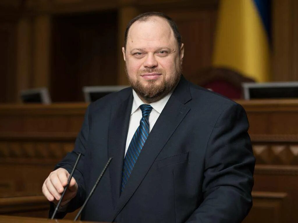 Верховная рада стефанчук. Спикер стефанчук. Председатель рады украины 2022. Стефанчук фото на саммите. Стефанчук спикер верховной рады.