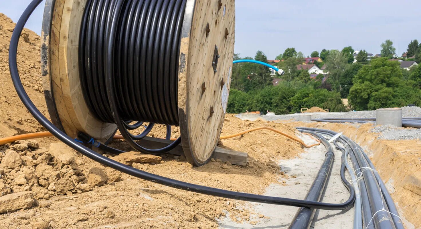 прокладка кабельных линий 6кв в земле. прокладка кабеля 110 кв в земле. прокладка кабелей 110кв в траншее. силовой кабель 35 кв. 4 кв.