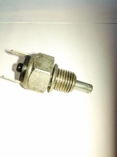 Датчик заднего хода 2101. Датчик заднего хода м14х1. Выключатель заднего хода 2101. Выключатель заднего хода ваз 2101. Датчик заднего хода ваз-2101-5-ти ступка.