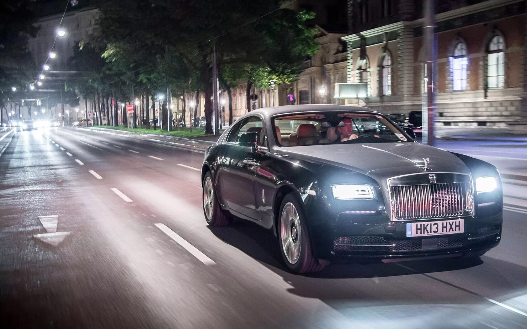 Песня ты дороже чем rolls royce. Rolls Royce. Роллс Ройс Булкина. Rolls Royce Wraith. Булкин Rolls Royce Wraith.