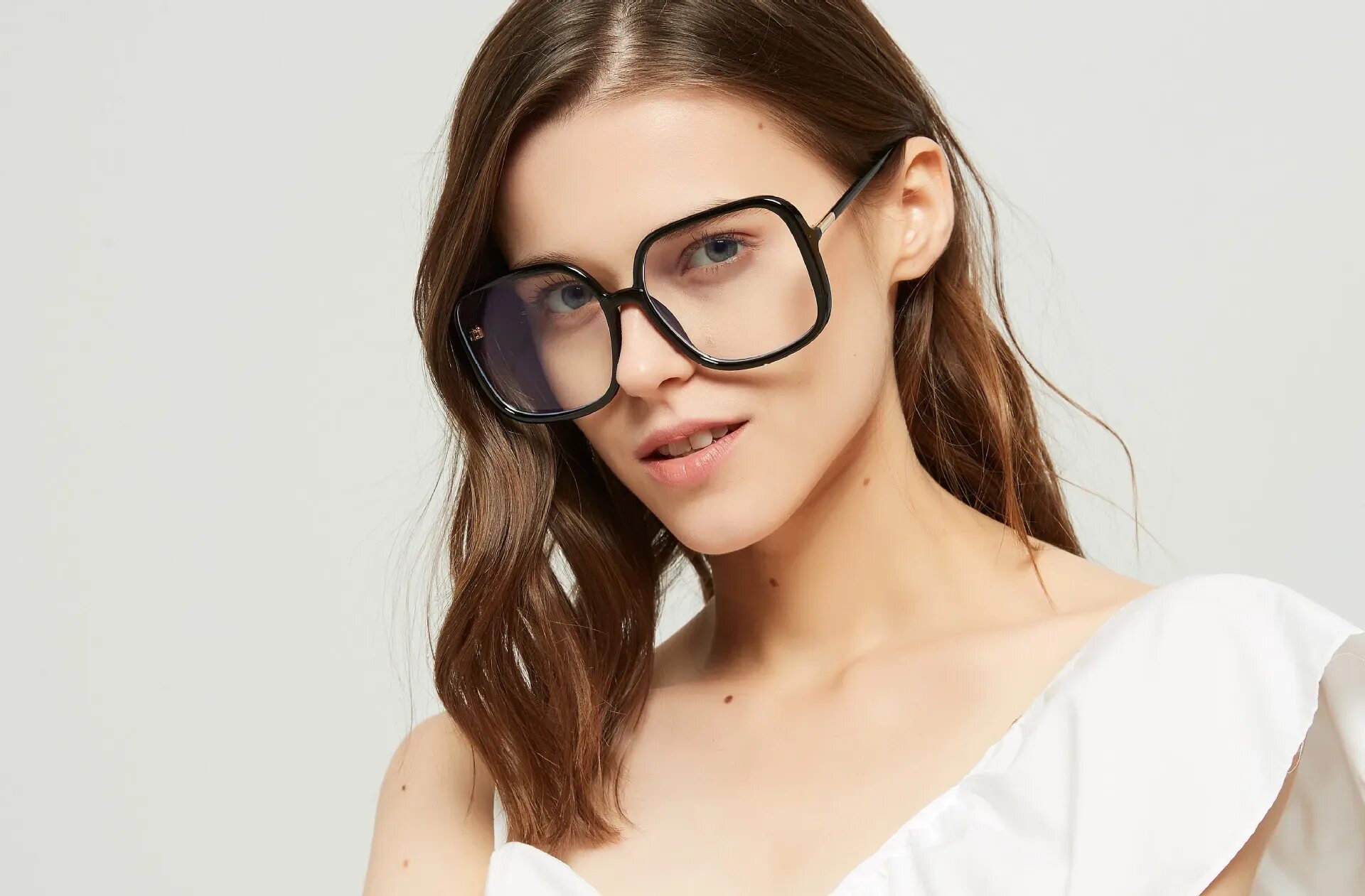 Стильные очки для зрения. Большие очки для зрения. Оправа для очков. Очки для девушек для зрения модные.