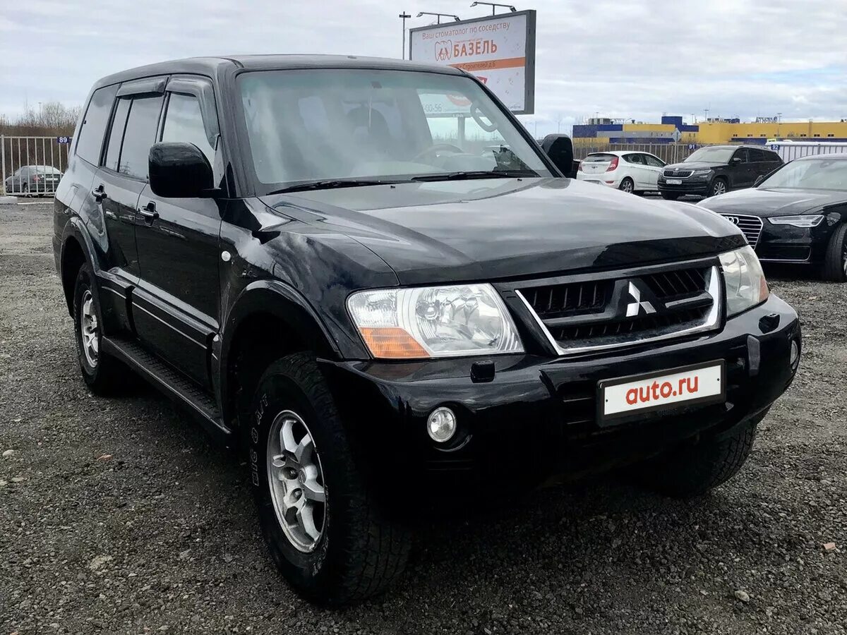 Mitsubishi pajero 2000. 2000 Mitsubishi Pajero III. Митсубиси Паджеро 2000 года. Мицубиси Паджеро 2000г.