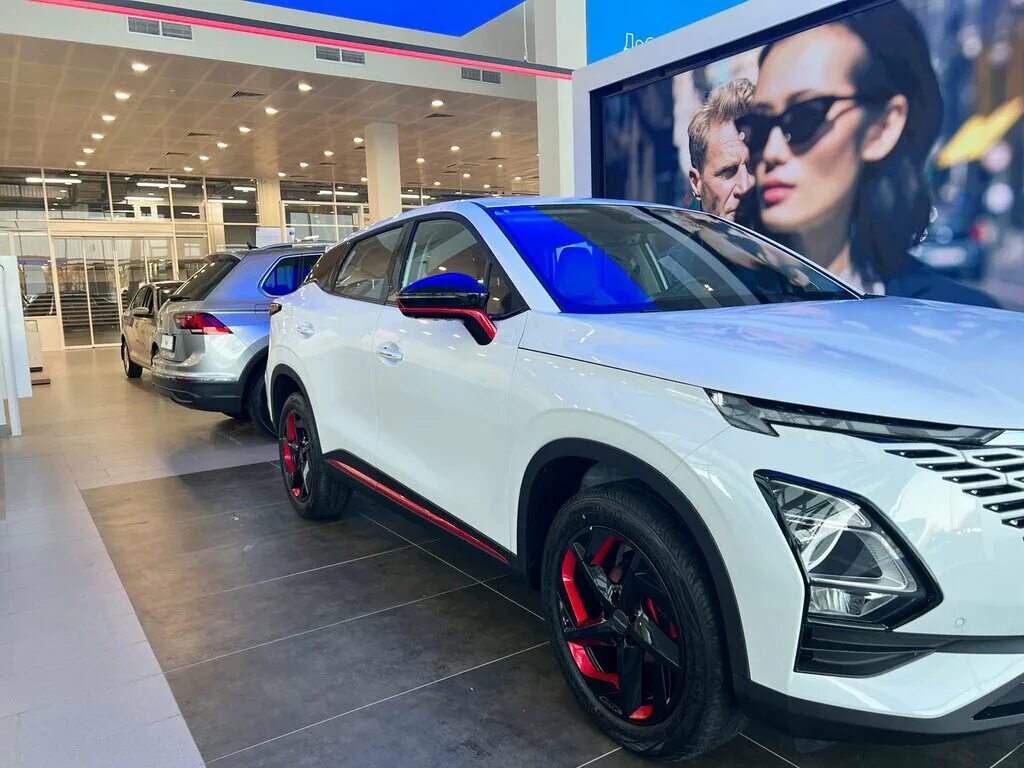 автоцентр ант. Omodac5. новая машина омода. омода лого. Omoda c5 белая.