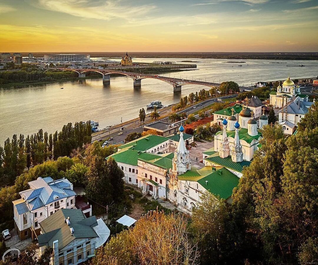 Частники нижнего новгорода. Нижний Новгород. Нижний Новгород Волга. Город Нижний Новгород. НН Нижний Новгород.