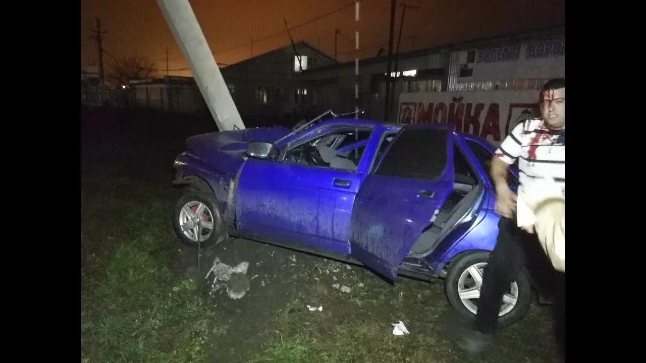 Дтп галерея краснодар. Авария в краснодаре на рашпилевской. Дтп на ейском шоссе краснодар. Бмв вылетает на встречку. Северная улица краснодар галерея.