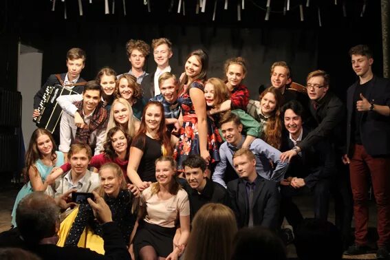 Щукинское курсы. Театральный институт им. Выпускники театрального института имени бориса щукина. Щукинское театральное училище. Щукинское курсы.