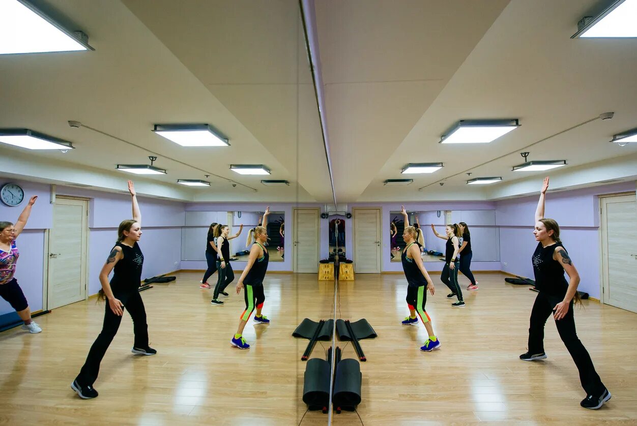 фитнес код телефон