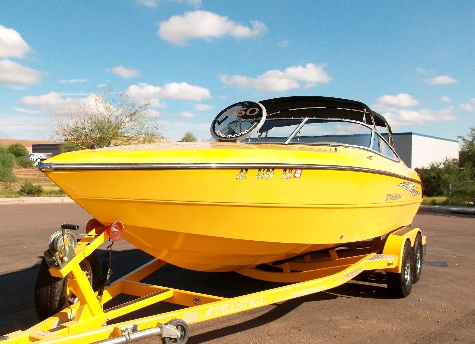 Катер seamoone 850. Катер riva rivamare. Лодка обь стеклопластиковая. Расцветка катера. Мотолодка арктур 450.