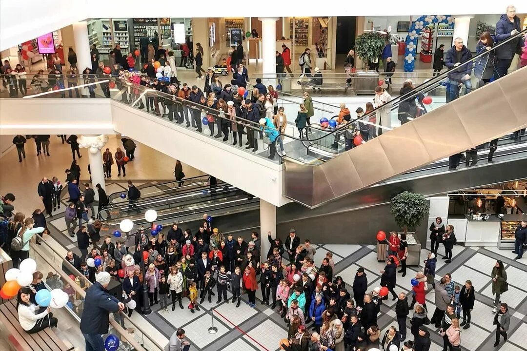 Торговый центр гродно самый большой. Тринити торговый центр. Тринити торговый центр. Гродно тринити торговый центр. Тринити гродно.