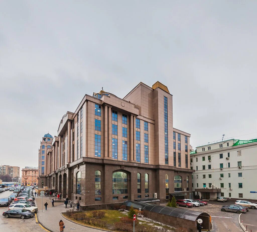 Аренда трехкомнатной квартиры 100м² Новинский бул., 7, Москва, ЦАО, р-н Арбат м.