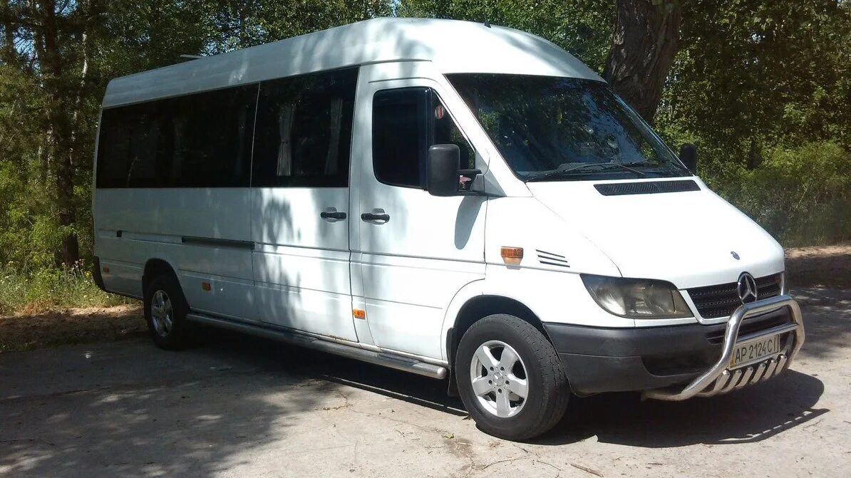 Микроавтобусы б у спринтер. Mercedes-benz sprinter 2003. mercedes-benz sprinter 2. мерседес спринтер 1. мерседес бенц спринтер 2003.