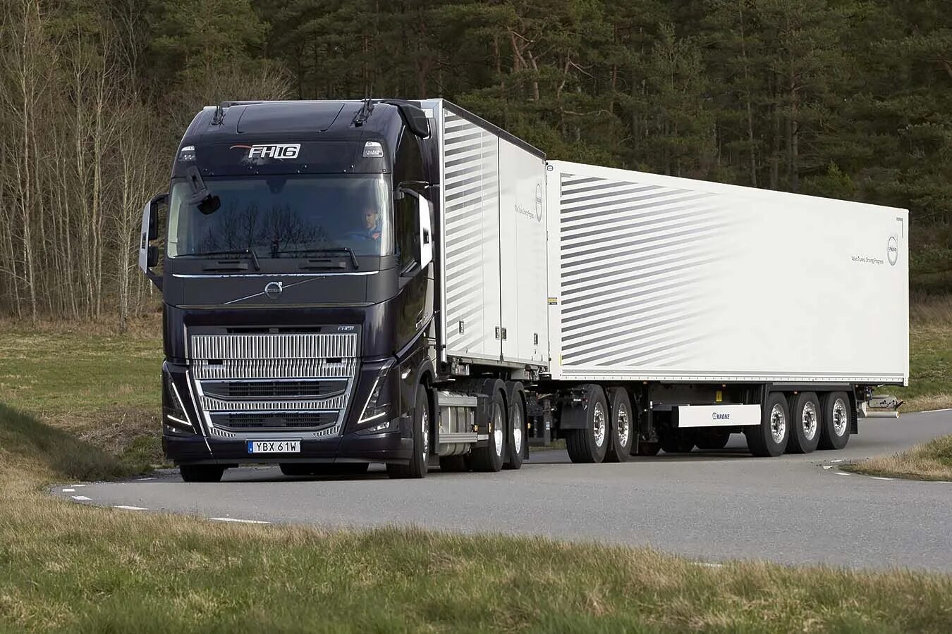 Volvo fh 5. Вольво 500 тонн. Volvo Euro 6 2017. Вольво 500 бортовой. Вольво fh16 голубая.