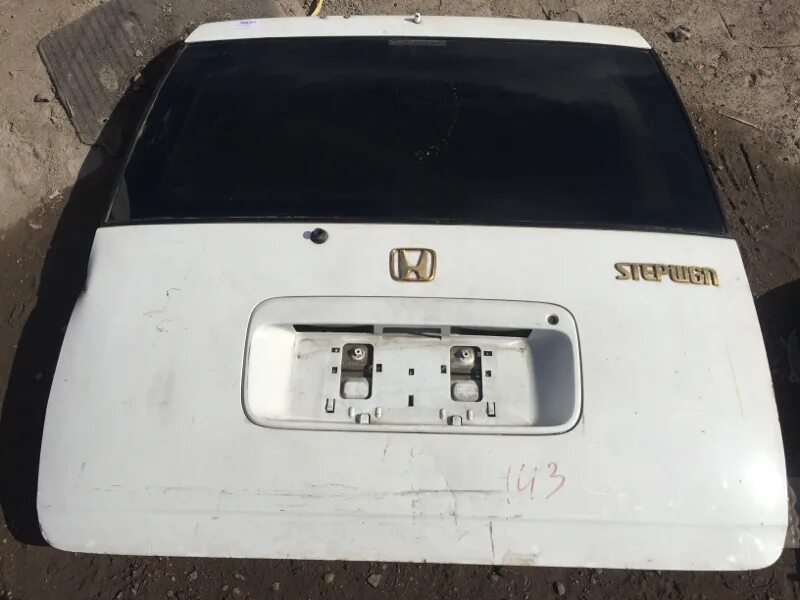 Задняя дверь honda stepwgn. Салон хонда степвагон рф3. Honda stepwgn rp1. Задняя дверь honda stepwgn. Задняя дверь honda stepwgn.