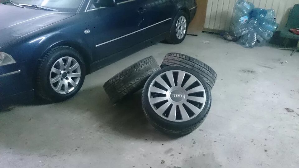 Авито можно колесо. Диски Ауди арбузы r17. 205/60 R16 Пассат б6. Passat b5 диски r15. Диски Audi a8 Passat b5.