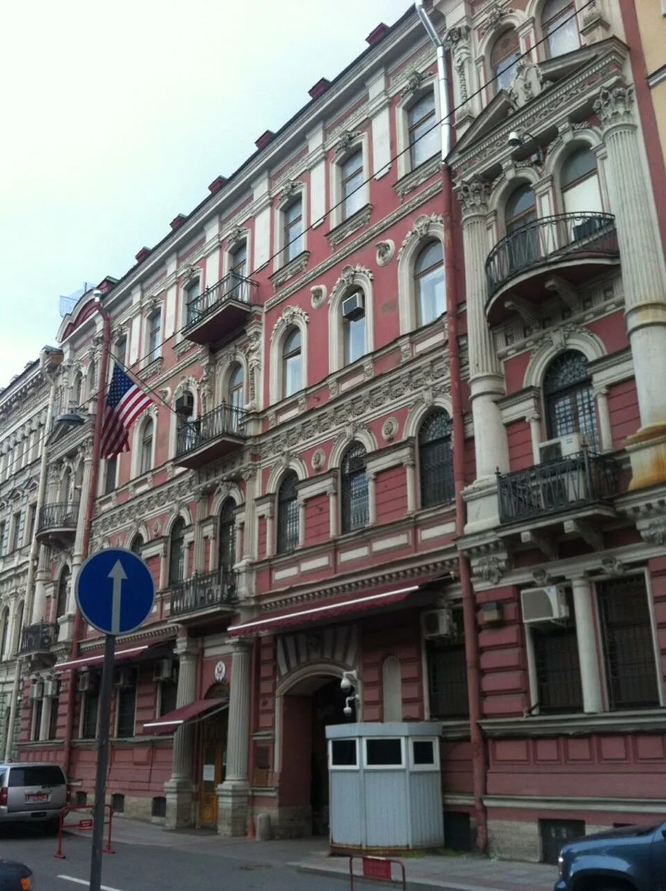Консульства в санкт петербурге. Генеральное консульство сша в санкт-петербурге. посольство сша спб здание. генеральное консульство кипра в спб. генеральное консульство сша в екатеринбурге.