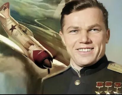 Летчик бомбардировщик военноначальник вторично удостоенный