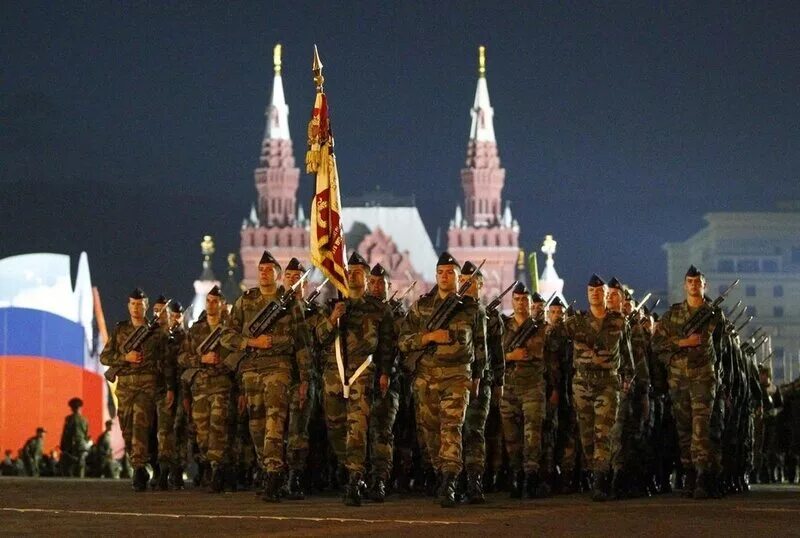 Национальная военная безопасность российской федерации. Военная безопасность России. Национальная и Военная безопасность РФ. Военное положение в России. Россия государство военное.