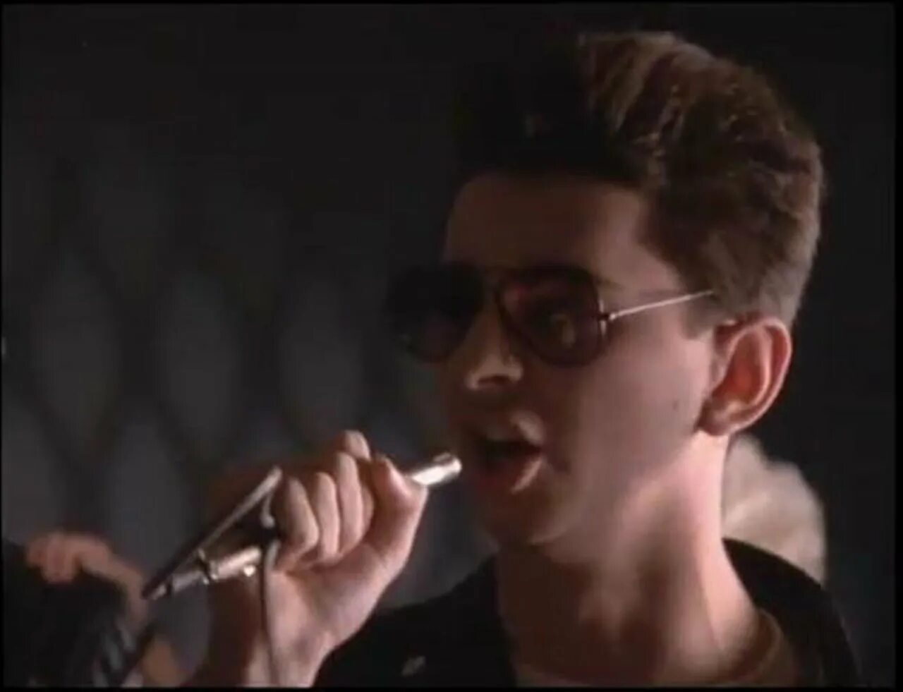 Just can t get enough depeche mode. Depeche mode 1981. i can&#039;t get enough depeche. depeche mode винс кларк. depeche mode just can&#039;t get enough 1981.