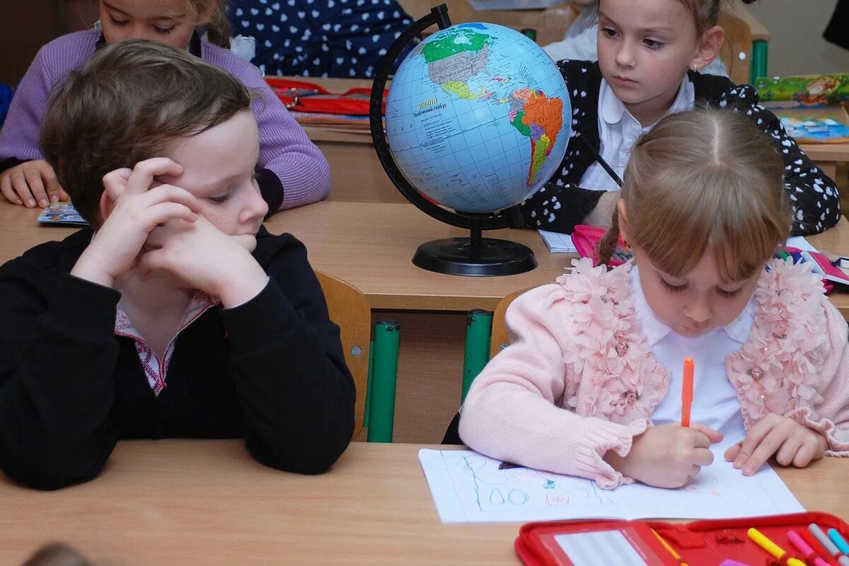 Шестиклассники. Школьники тоже люди. 26 февраля дети учатся в школе. 26 февраля дети учатся в школе. Ученическое самоуправление крым.