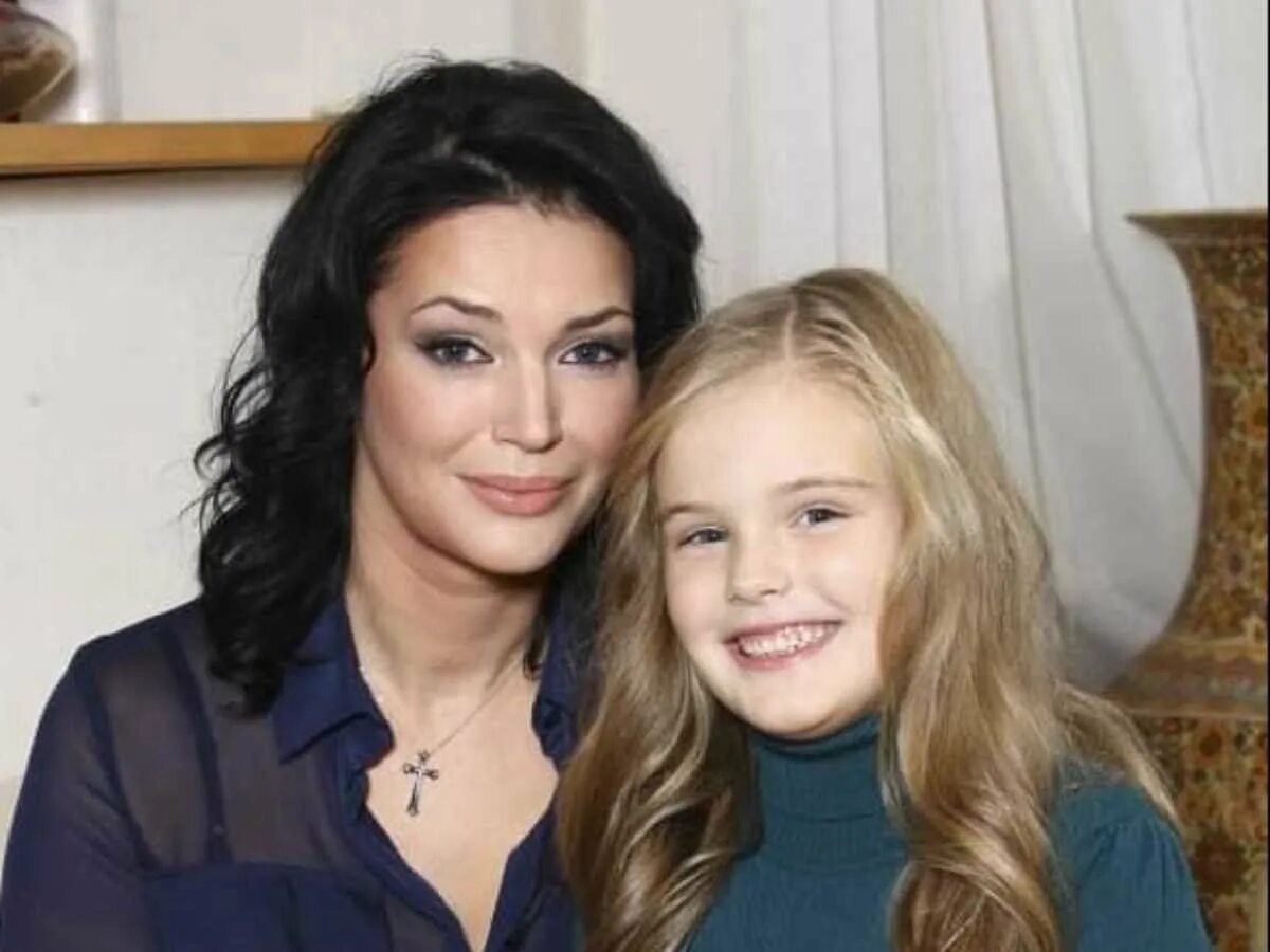 Женя абдулова 2018. Дочь абдул. Дочь абдул. Дочь абдул. Дочь абдул.