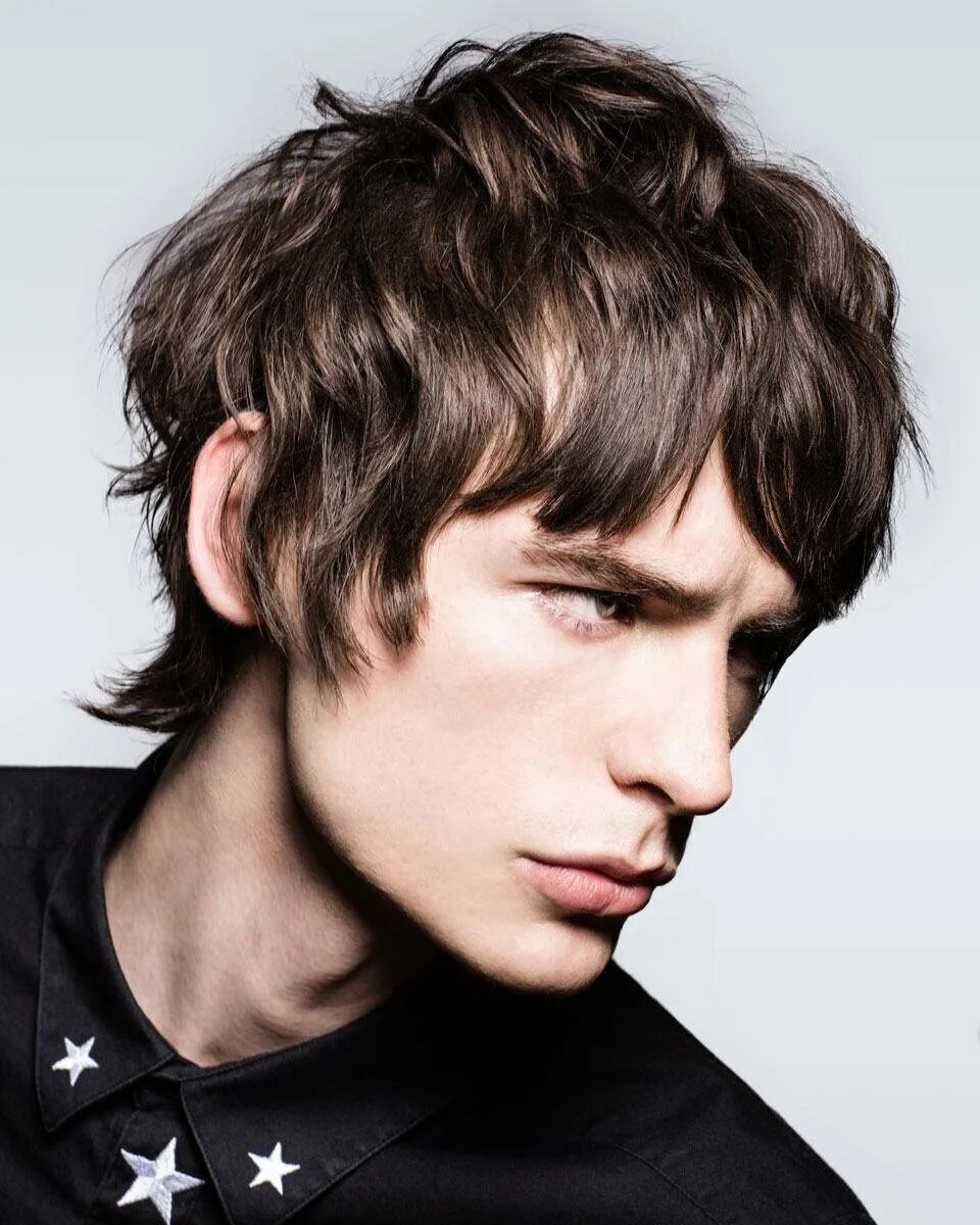 Шатен цвет волос у мужчин. Маллет стрижка Билл. Toni & guy Haircut мужская. Чёлка Тони Гай. Маллет с лысиной