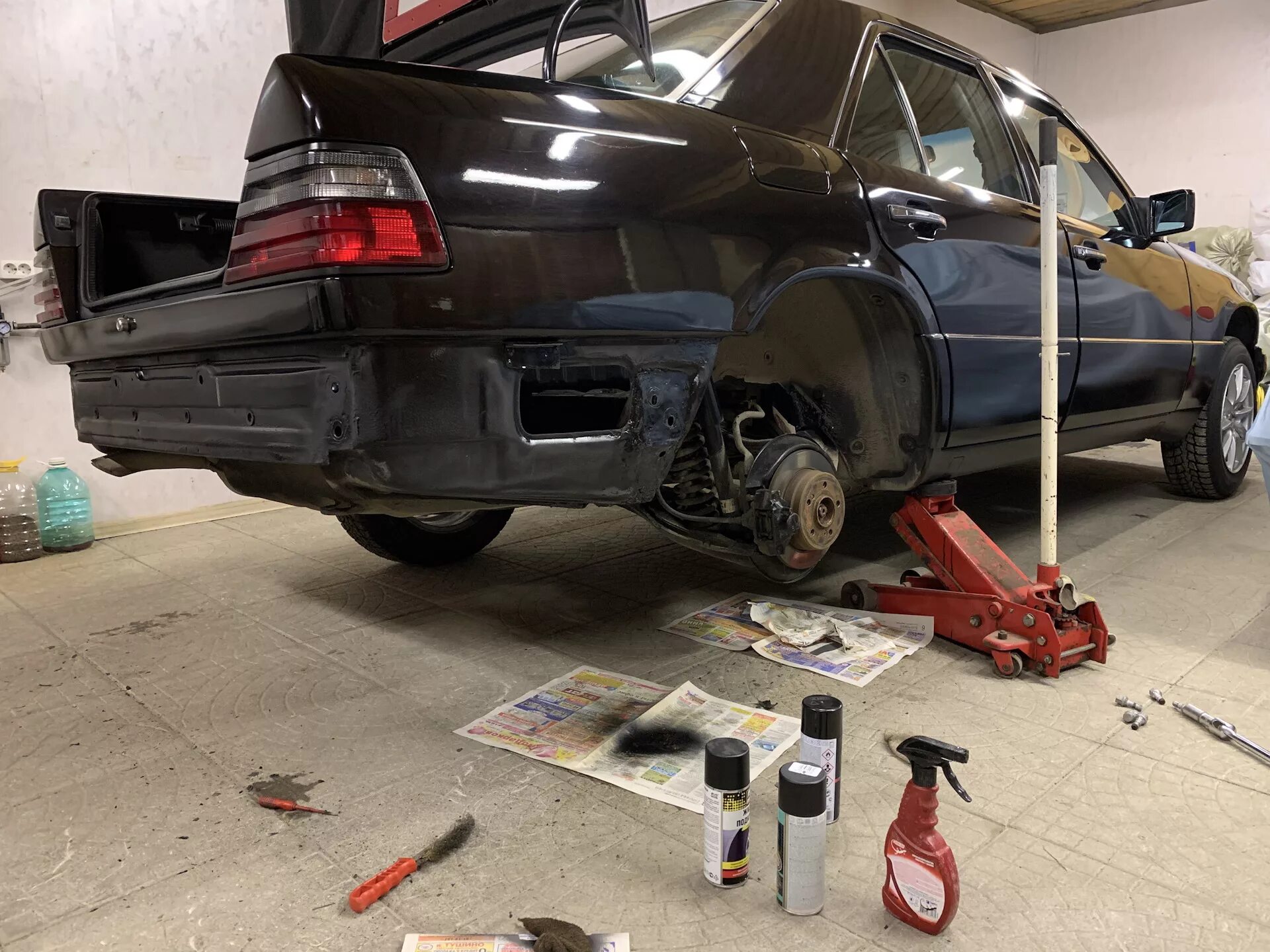 мерседес покраска. гнилые стаканы mercedes w210. W124 покраска. 103 мотор мерседес гбц. ремонт кузова мерседес 124.