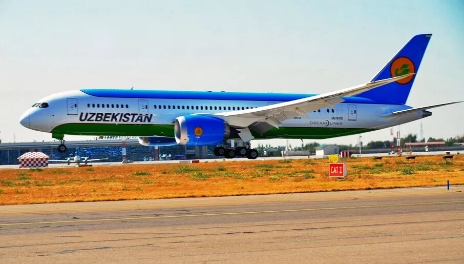 Самолет узбекистан хаво йуллари. Uzbekistan airways a300. 767f узбекистан. Боинг 787 uzbekistan airways. Боинг 787 8 узбекистан эйрвейз рейс.