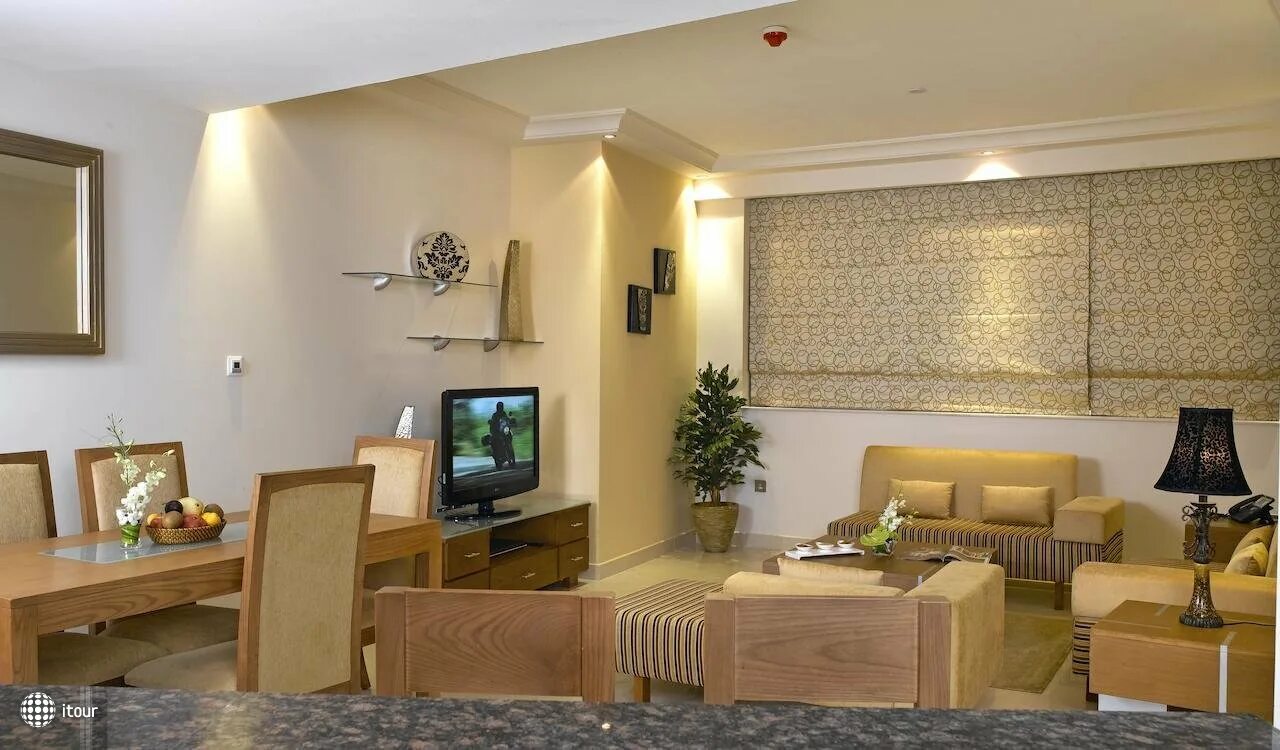 Отель he hotel apartments. Arabian park hotel dubai. Park hotel apartments apartment. Arabian park edge by rotana 3 дубай. Отель дубай апартамент.