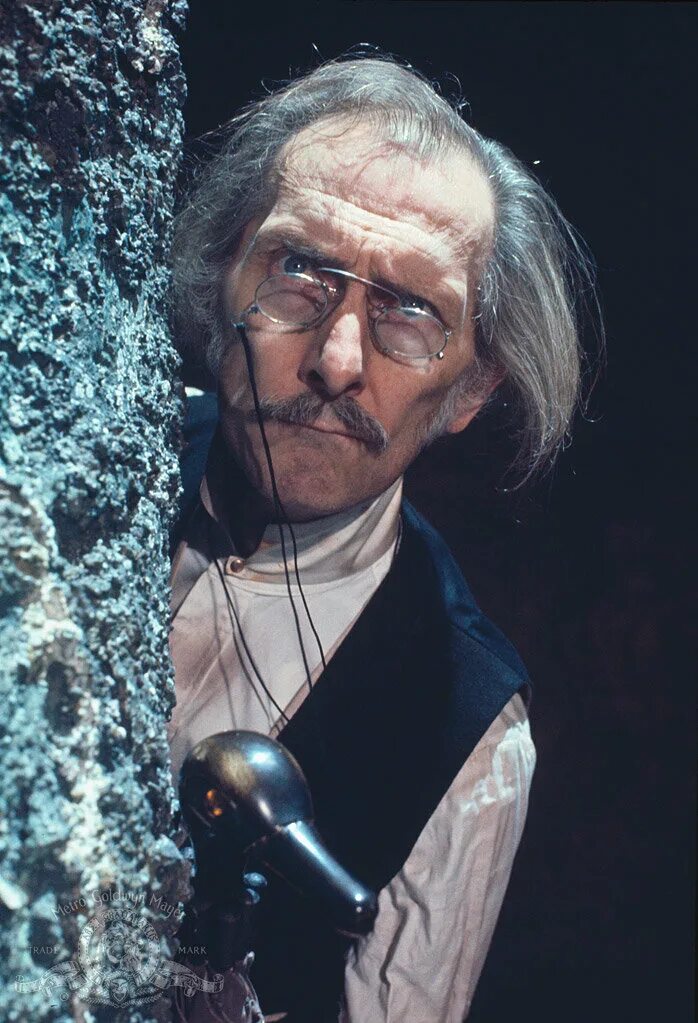 путешествие к центру земли фильм 1977. путешествие к центру земли фильм 1959. путешествие к центру земли 1989.