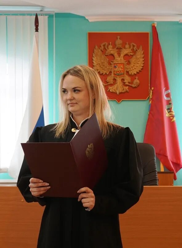 Сайт суды брянск советский район. Судья Полянский Брянск. Судья. Судья в суде. Мировой суд.