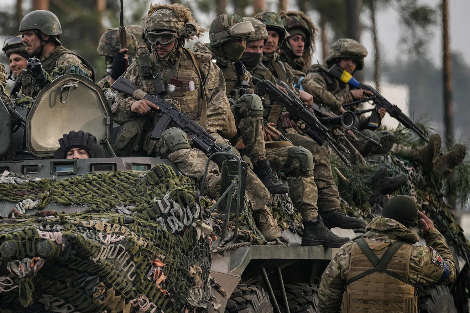 Военные россии против военных украины. Военные действия. Украинские военные. Украинские войска.