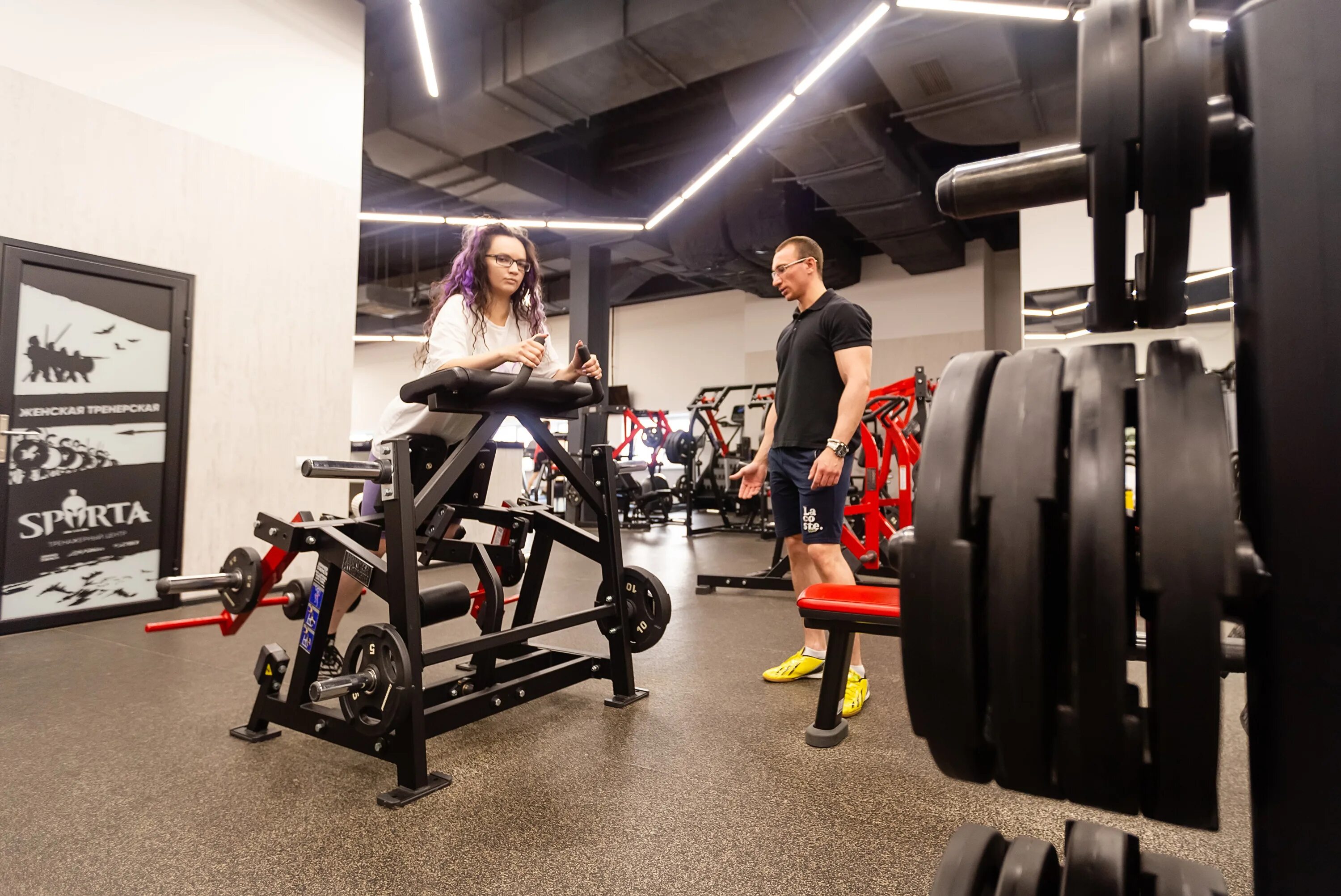 Тренажерный зал. Бассейн i love sport. Фитнес клуб геркулес. Фитнес залы. Стрела джим спортивный зал.