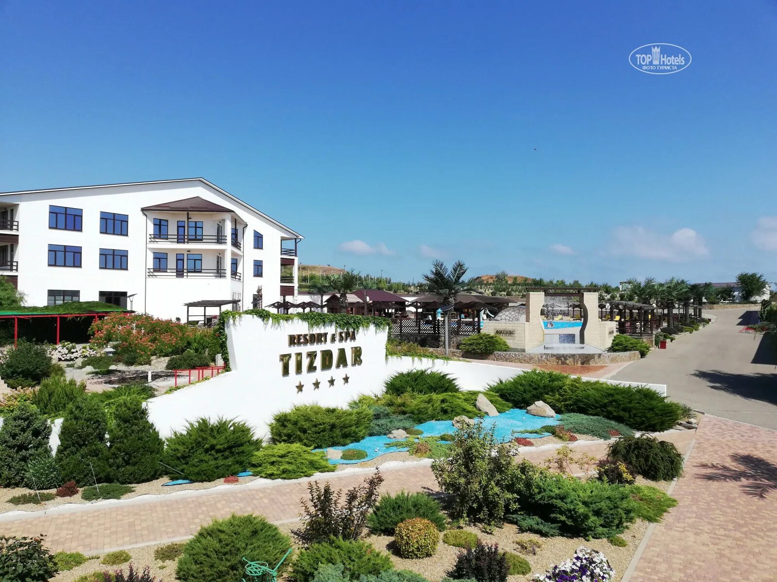 Тиздар фэмили резорт. Отель аквариум москва номера. Тиздар тамань. Tizdar family resort spa 5. Tizdar family resort spa.
