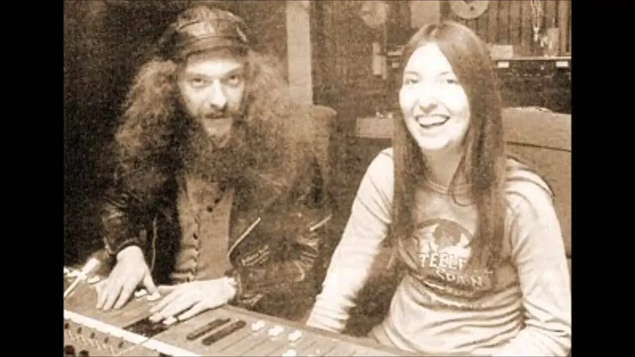 To know him is to love. Группа Ian Anderson. Ian Anderson Jethro Tull. Loreena MCKENNITT В молодости. Span Норвежская рок-группа.