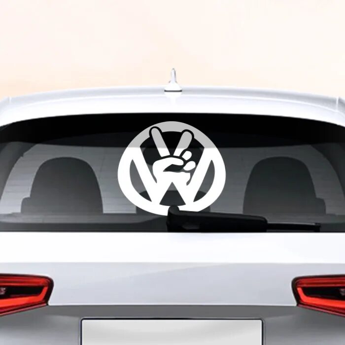 Наклейка volkswagen. Наклейка на авто "Volkswagen Wolfsburg". Наклейка на авто "Фольксваген". Наклейки на авто на заднее стекло. Volkswagen наклейки на машину.