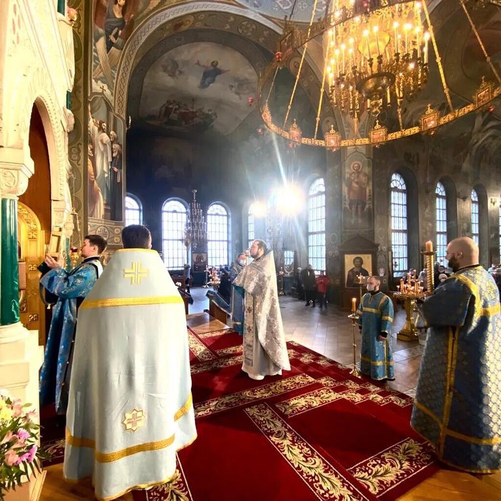 Храм преполовения ростов. Храм преполовения ростов. Церковь на всесоюзной ростов-на-дону. Храм преполовения ростов-на-дону. Храм преполовения пятидесятницы ростов-на-дону вектор.