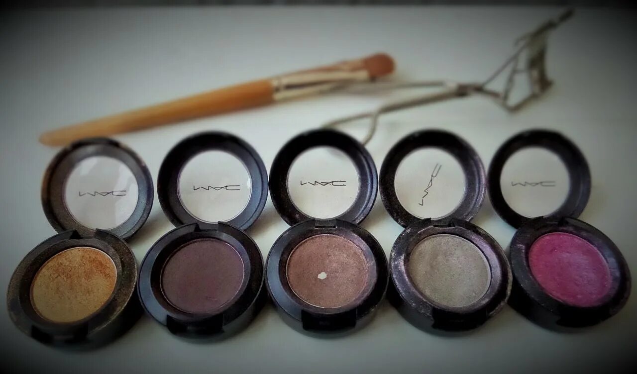 Mac eye. Mac patina тени. тени mac mystery satin. mac eye shadow mystery. mac vex frost.