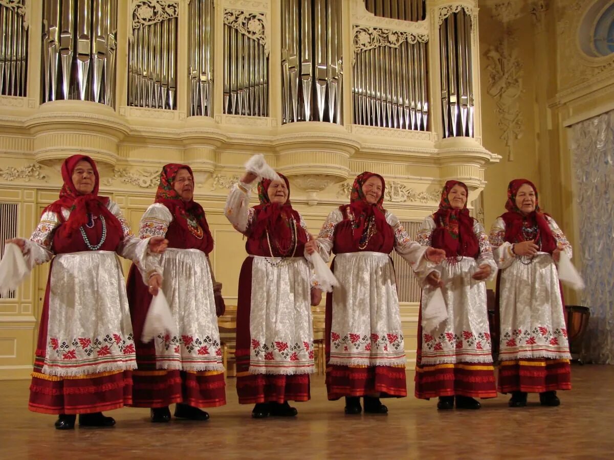 Завтра красная
