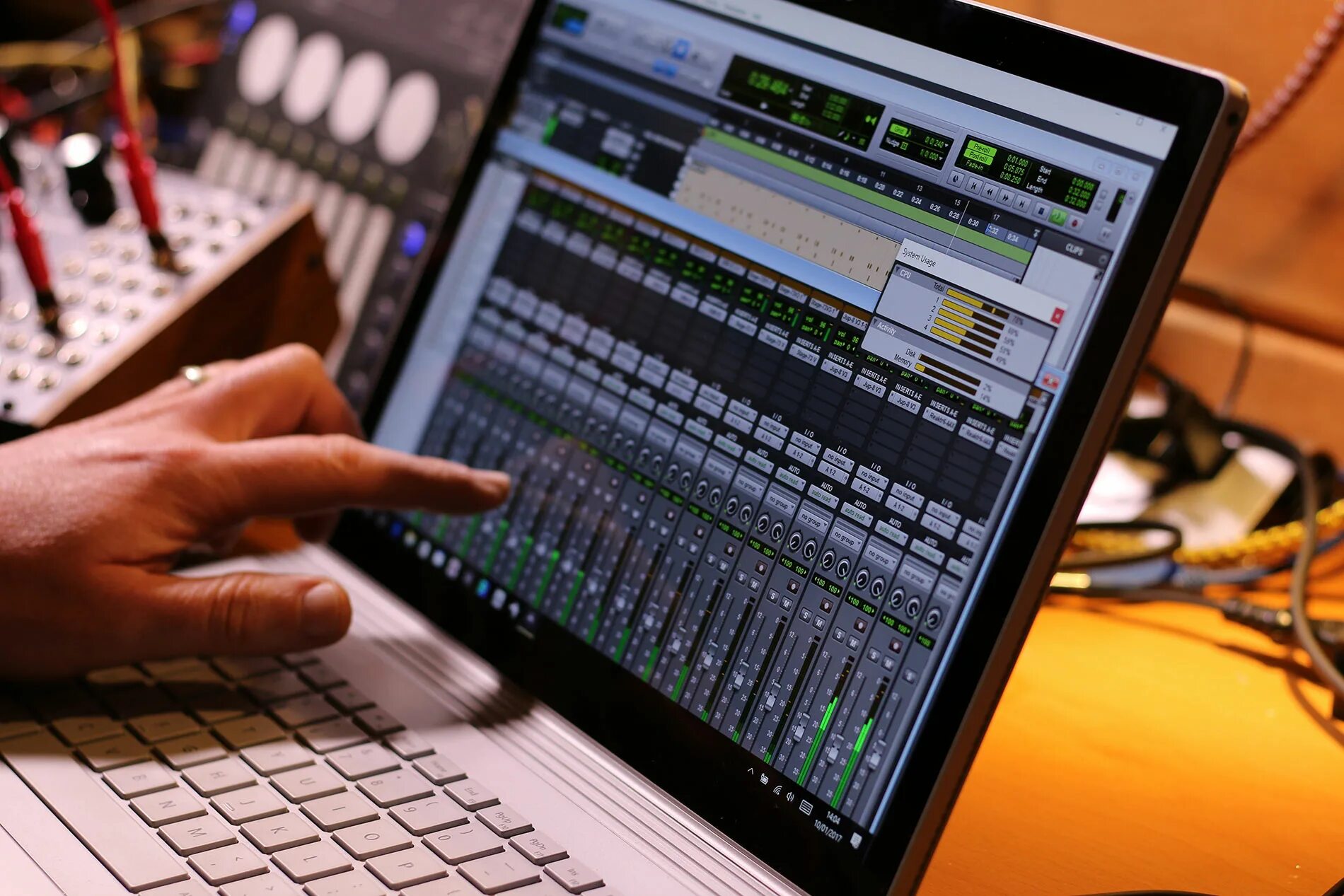 User tools. Видеотехническая экспертиза. виртуальные инструменты. avid pro tools crack. ms test pro.