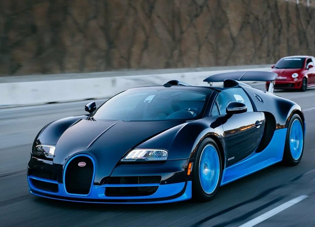 Машина быстрее бугатти. Бугатти Вейрон Суперспорт. Bugatti Veyron 16.4 super Sport. Bugatti Veyron 16.4 super Sport 2010. Бугати ЧЕРОН скпер спорт.