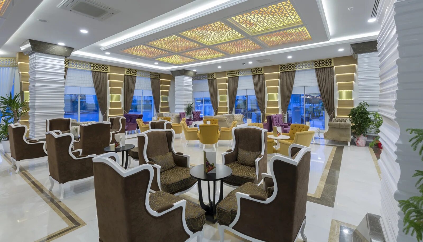 Side royal hotels 5. Отель Сиде Роял Палас. Сиде рояль Палас отель Турция. Side Royal Palace Hotel Spa 5. Side Royal Spa 5 Турция Сиде.