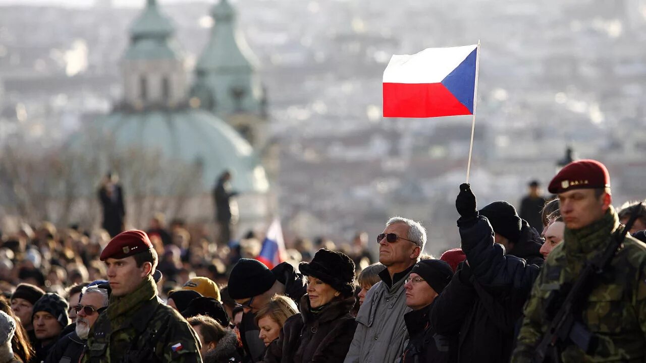 Население чехословакии. Народ Чехии. Население Чехии. Прага население. Население Чехии фото.