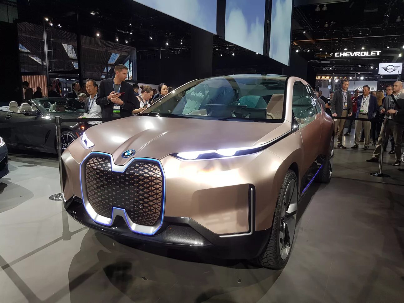 Самый новый какая модель. Новая bmw inext. бмв 2025 года новая модель. бмв самая новая модель. концепты российских автомобилей.