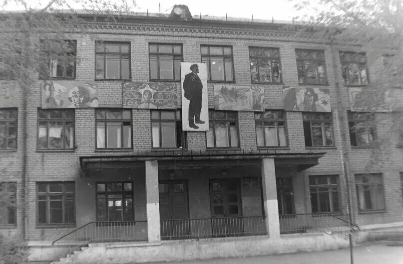 Сош 5 магнитогорск. Школа 65 магнитогорск. школа агапитова магнитогорск 65. моу сош 3 магнитогорск. школа номер 65 магнитогорск.