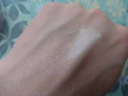 Catrice glow