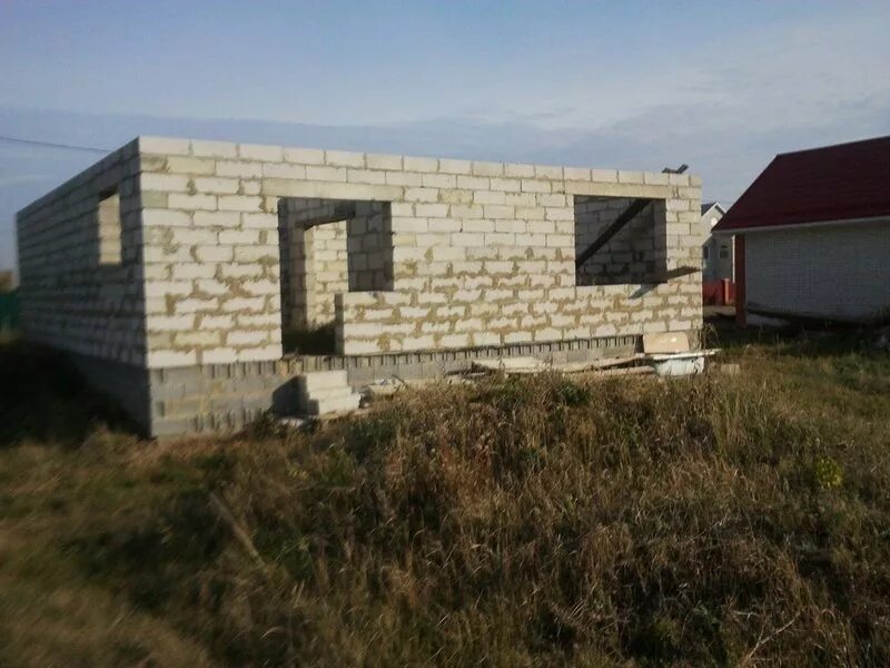 авито недостроенный дом. поповка чеховский район. дом кирпичный в поповке раменский район. огромный недостроенный дом. дом недострой.