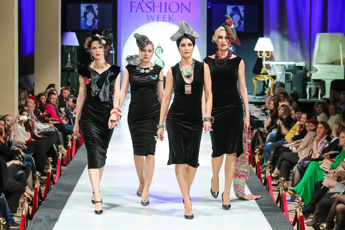 Ральф лорен 80е. Карл лагерфельд. Карл лагерфельд одежда шанель. Карл лагерфельд первая коллекция для шанель. Карл отто лагерфельд коллекции.