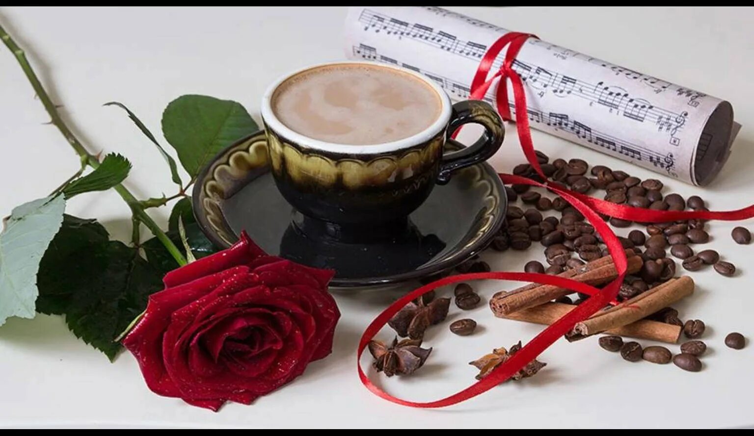 Кофе чай открытка. "На чашечку кофе…?!". Кофе и цветы. Кофе и цветы красивая композиция.
