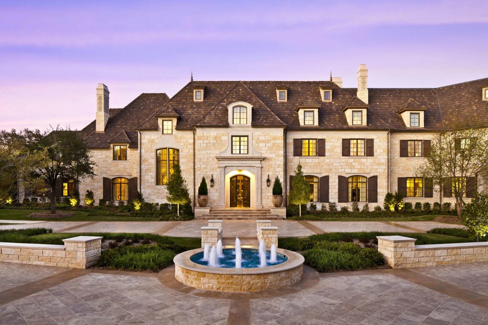 Red mansion