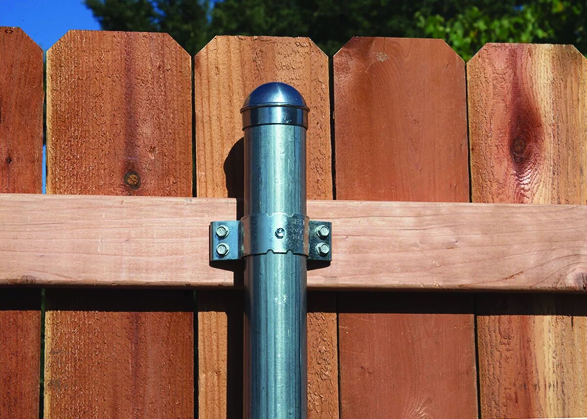 Штакетный забор из металла схема монтажа. Сколько стоят трубы для забора. Столбы для ворот из профильной трубы 60х60. Сколько стоят трубы для забора. Забор из деревянных досок.